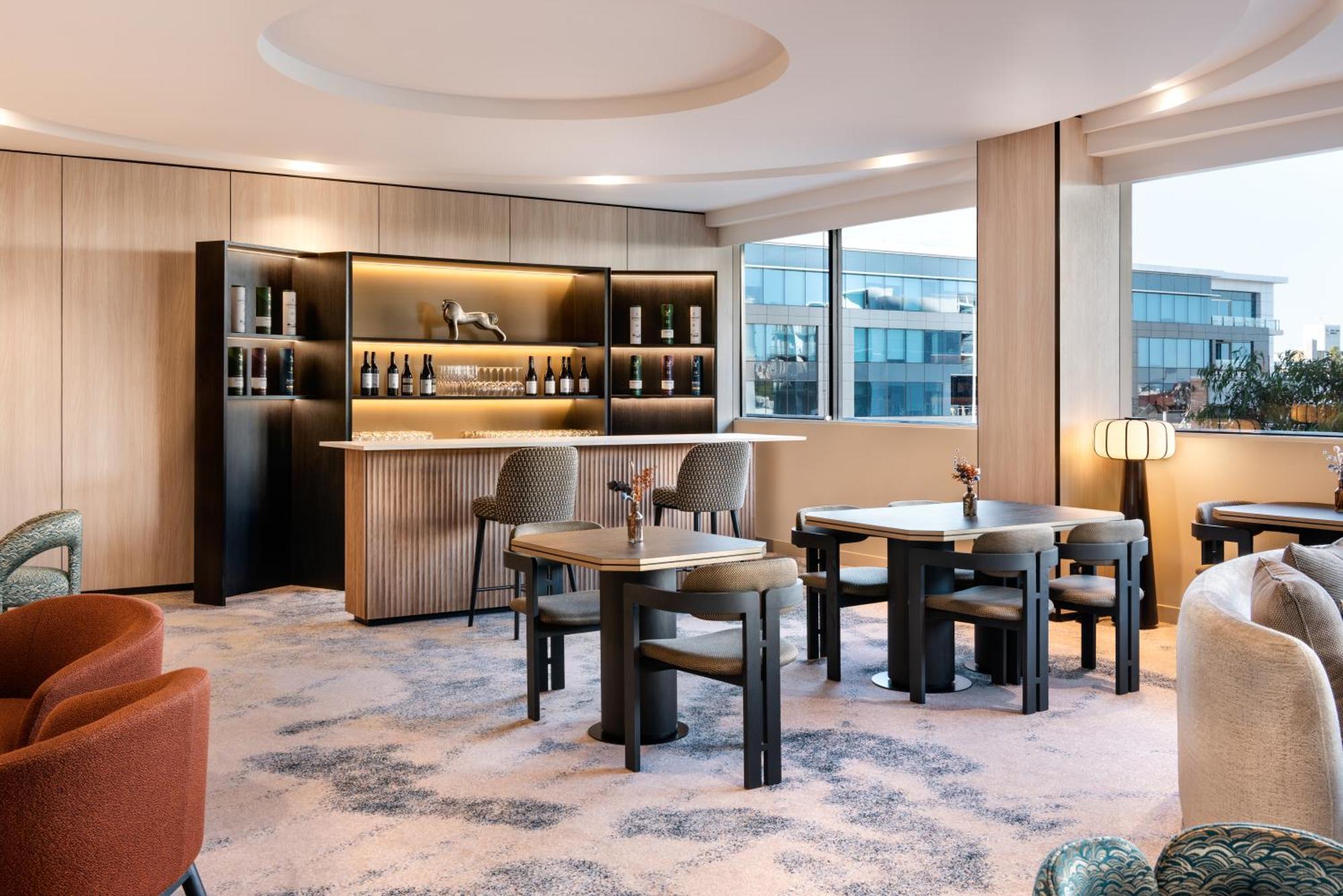 Hotel Pan Pacific Perth Zewnętrze zdjęcie The Club lounge at London Heathrow Airport